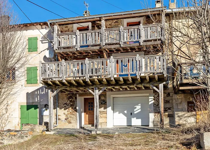 Maison De Village * Puyvalador